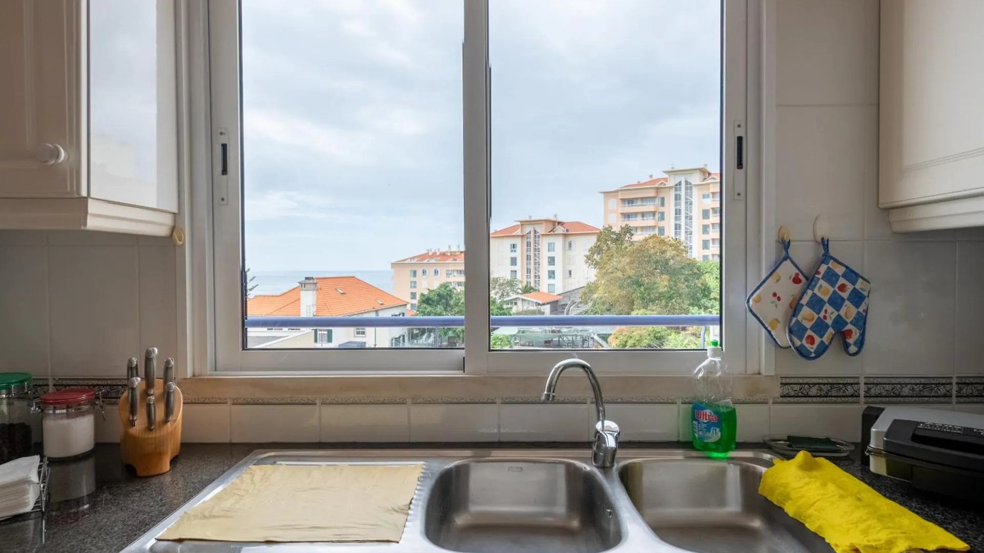 Madeira Sunny Penthouse Apartment Funchal  Portugal